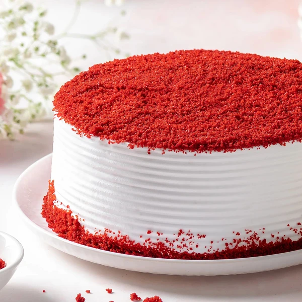 Red Velvet Fresh Flowers Cream Cake - 500 Gram