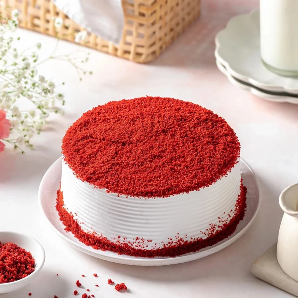 Red Velvet Fresh Flowers Cream Cake - 500 Gram