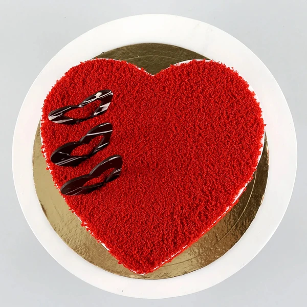 Red Velvet Heart Cake - 1.5 KG