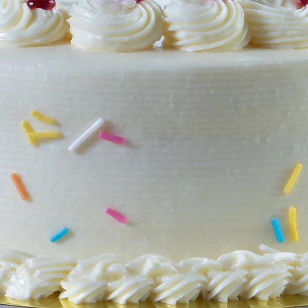 Vanilla Love Designer Cake - 2 KG