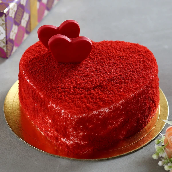 Sweet Red Heart Velvet Cake - 500 Gram