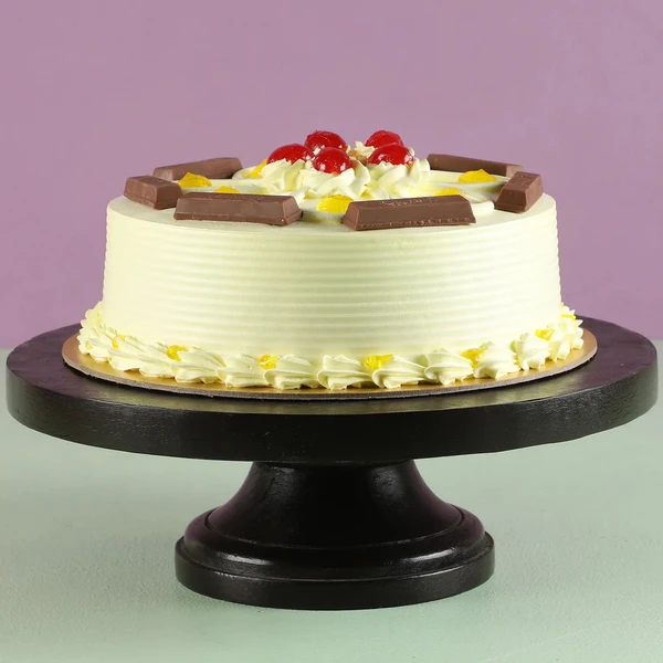 KitKat Butterscotch Cake - 500 Gram