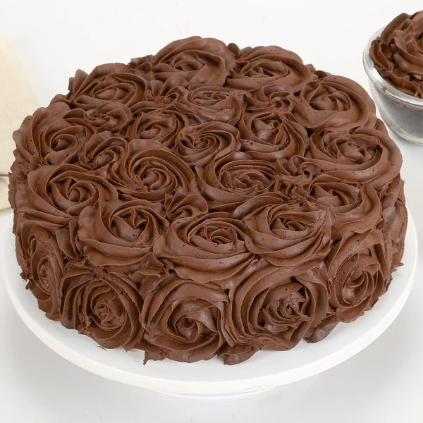 Chocolaty Rose Cake - 1 KG