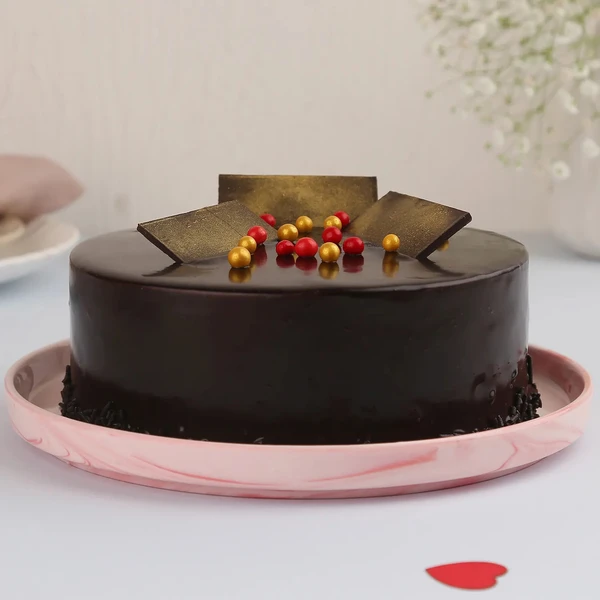 Yummy Truffle Cream Cake - 500 Gram