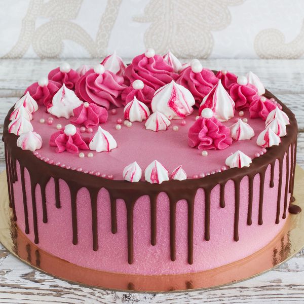 Pink Strawberry Cream Cake - 500 Gram