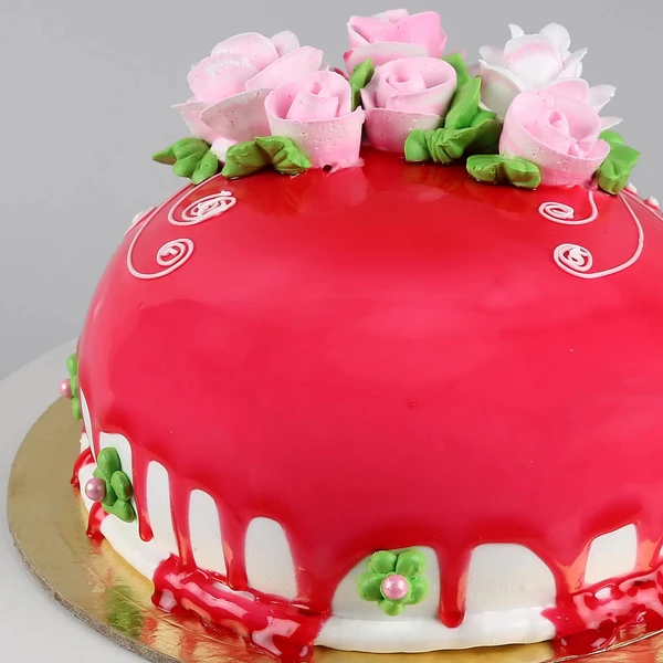 Roses On Top Chocolicious Cake - 2 KG