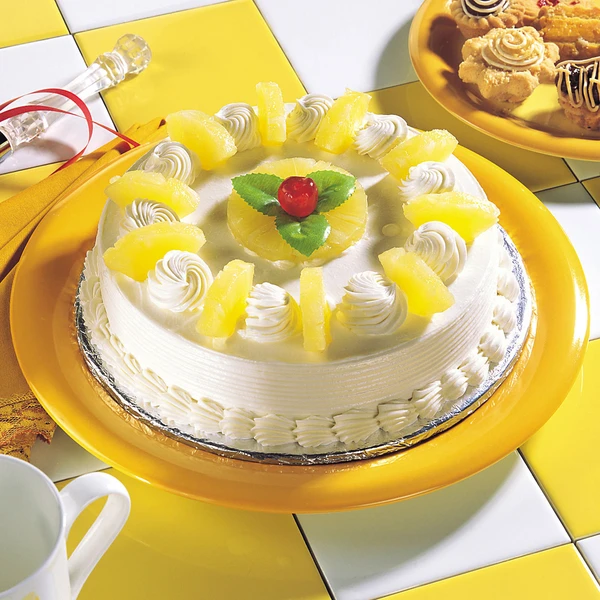 Delicious Pineapple Cream Cake - 1 KG