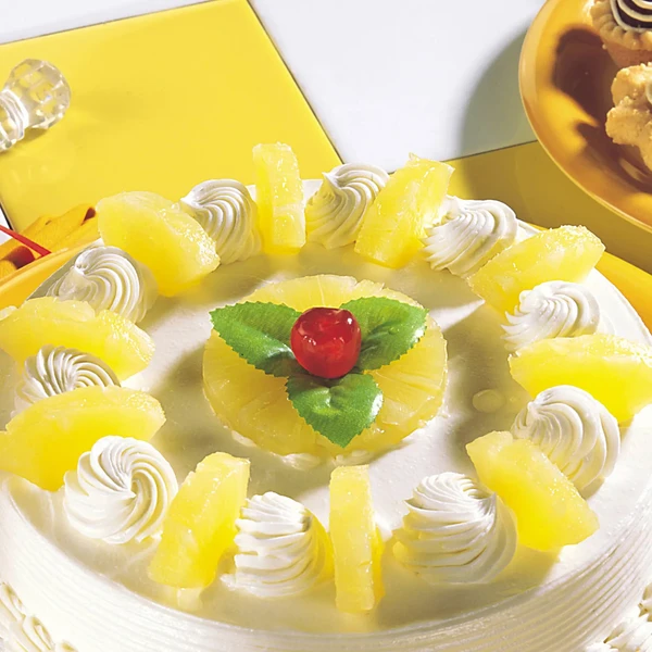 Delicious Pineapple Cream Cake - 1 KG