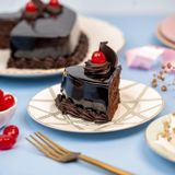 Chocolate Truffle Heart Cake - 500 Gram