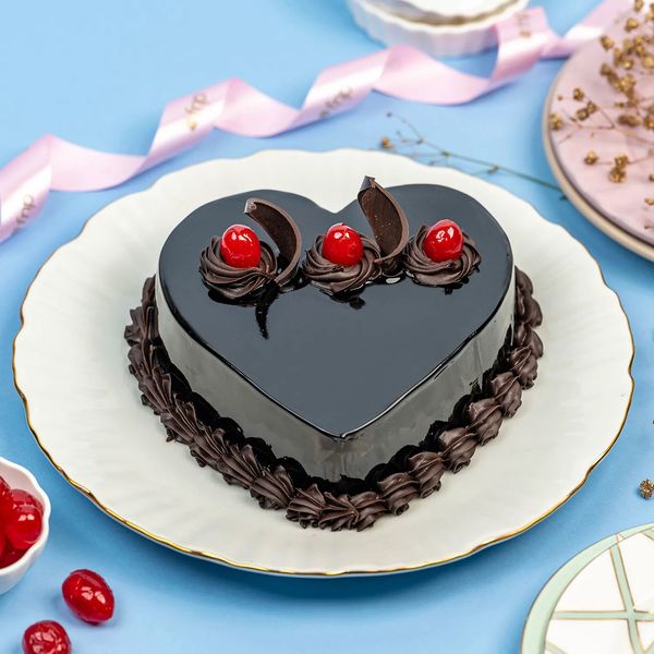 Chocolate Truffle Heart Cake - 1 KG