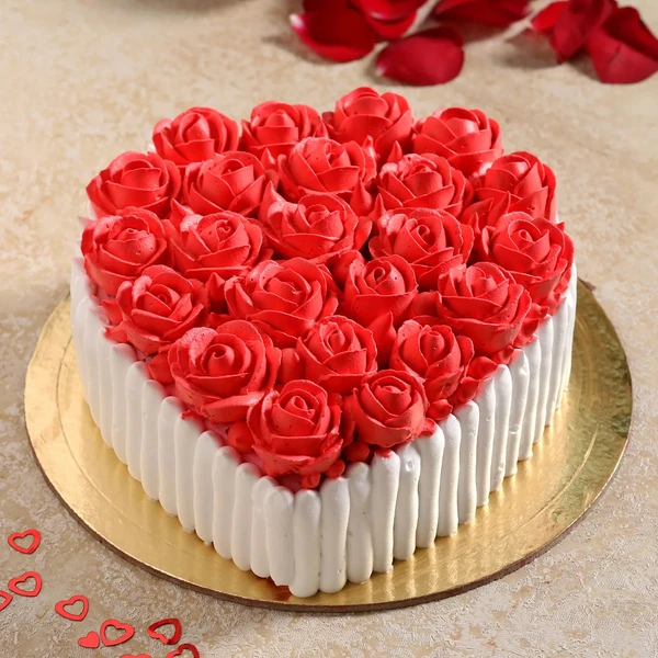 Pretty Roses Black Forest Cake - 500 Gram