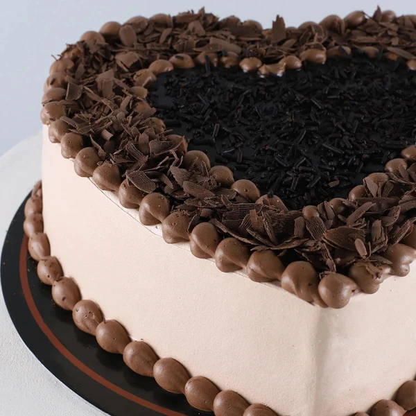 Delicious Heart Shaped Chocolate Cake - 500 Gram