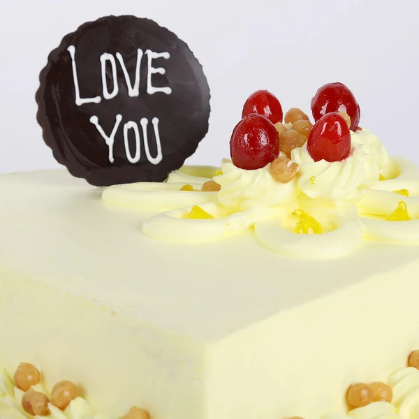 Heart Shaped Butterscotch Cake - 500 Gram