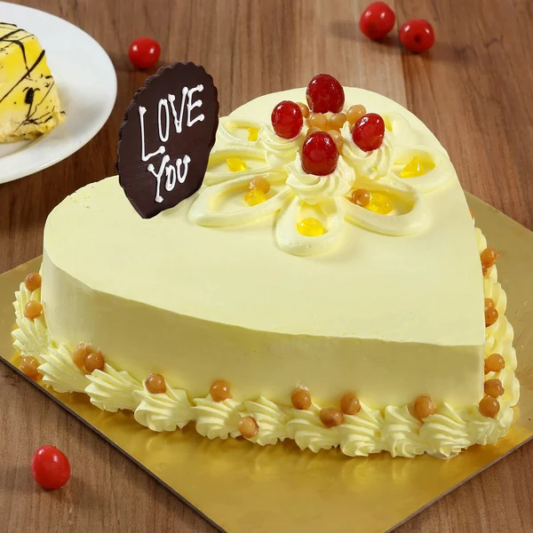 Heart Shaped Butterscotch Cake - 1 KG