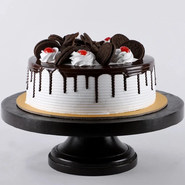 Black Forest Oreo Cake - 1 KG