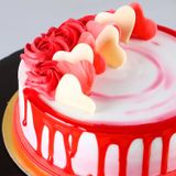 In Love Strawberry Cake - 1 KG