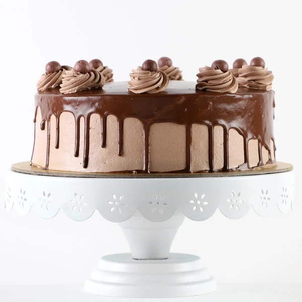 Glazed Chocolate Cream Cake - 500 Gram