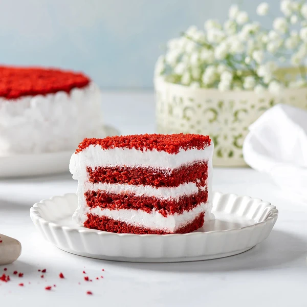 Creamy Red Velvet Cake - 500 Gram