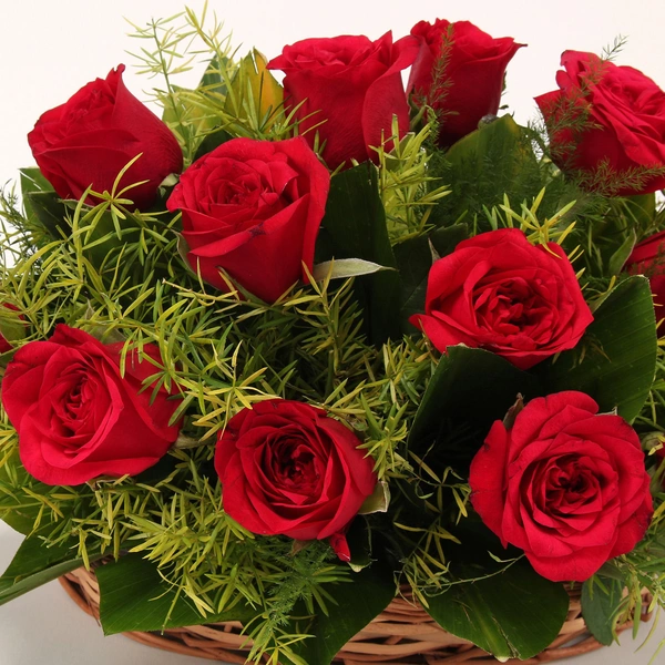 15 Red Roses Basket