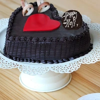 Heart Shaped Chocolate Truffle Cake - 500 Gm