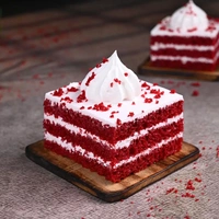 Red Velvet Pastry - 2 Pcs