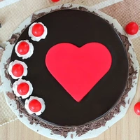 Black Forest Cake With Cherries & Heart - 1.5 Kg