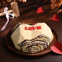 Delicate Love Pineapple Pinata Cake - 450 Gm