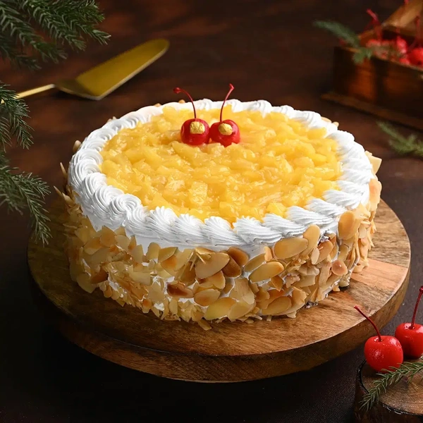 Whipped Cream Pineapple Cake - 1.5 Kg