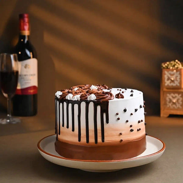 Chocolate Sensation Drip Cake - 500 Gm