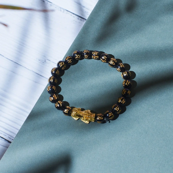 Elegant Onyx Beaded Bracelet