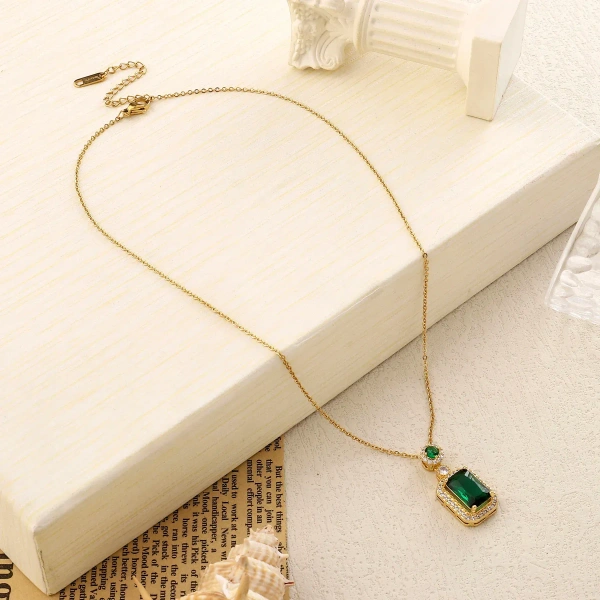Elegance Studded Gem Necklace-Green