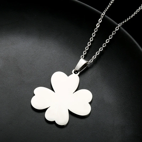 Mossy Marvel Pendant