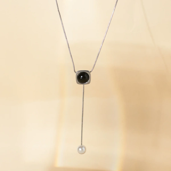 Moon Pearl Silver Necklace