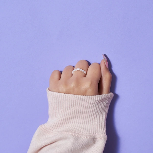 Pearlescent Chain Ring