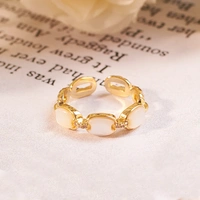 Shell Linked Gold Ring