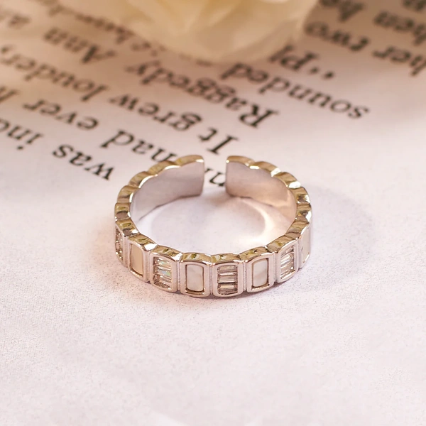 Odoti Tennis Crystal Silver Ring