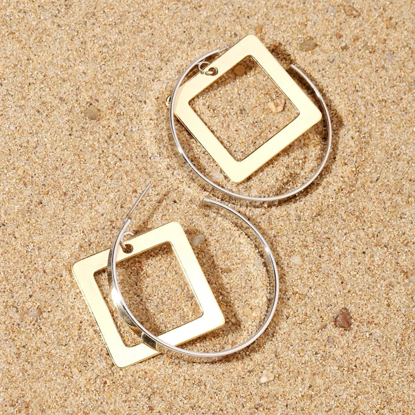 Dainty Luxury Gold Earring