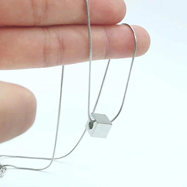 Urban Cube Chain