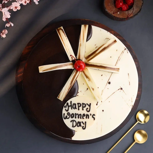 Ladies Special Choco Vanilla Cake - 500 Gm