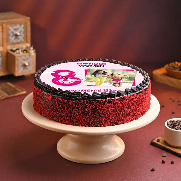 Wonder Woman Photo Cake - 1 Kg