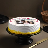 Cheerleader Mom Photo Cake - 1 Kg