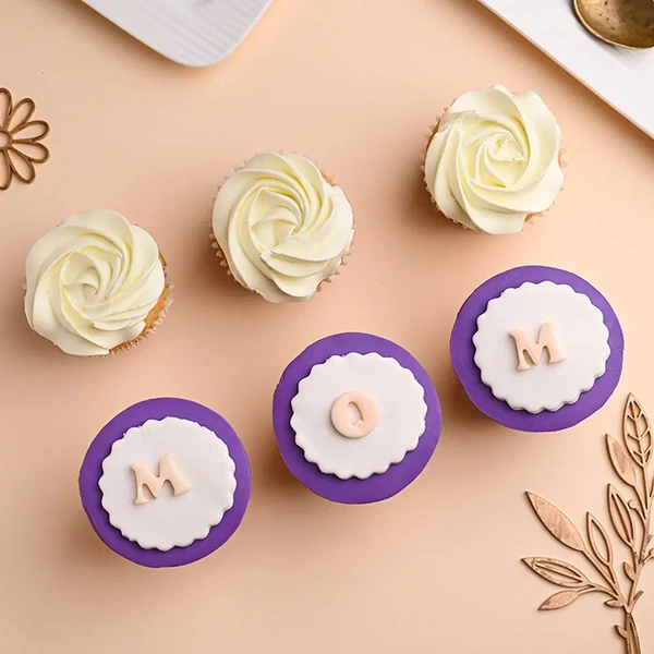 Floral Cupcakes for Mom - 6 Pcs