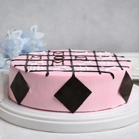 Strawberry Tic Tac Toe Cake - 1 Kg