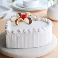 Heart Shape Vanilla Cake - 1 Kg