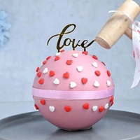 Red Velvet Pinata Cake - 850 Ml