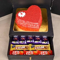 Red Velvet Cake N Chocolate Box - 500 Gm