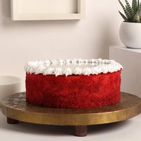 Red Velvet Selfie Cake - 500 Gm