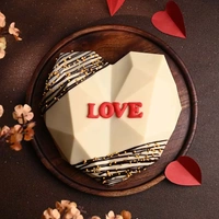 Delicate Love Pineapple Pinata Cake - 450 Gm