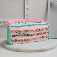 Colourful Pineapple Half Cake - 1.5 Kg