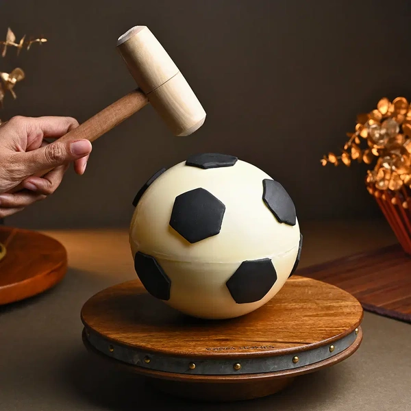 Playful Pinata Soccer Cake - 750 Gm